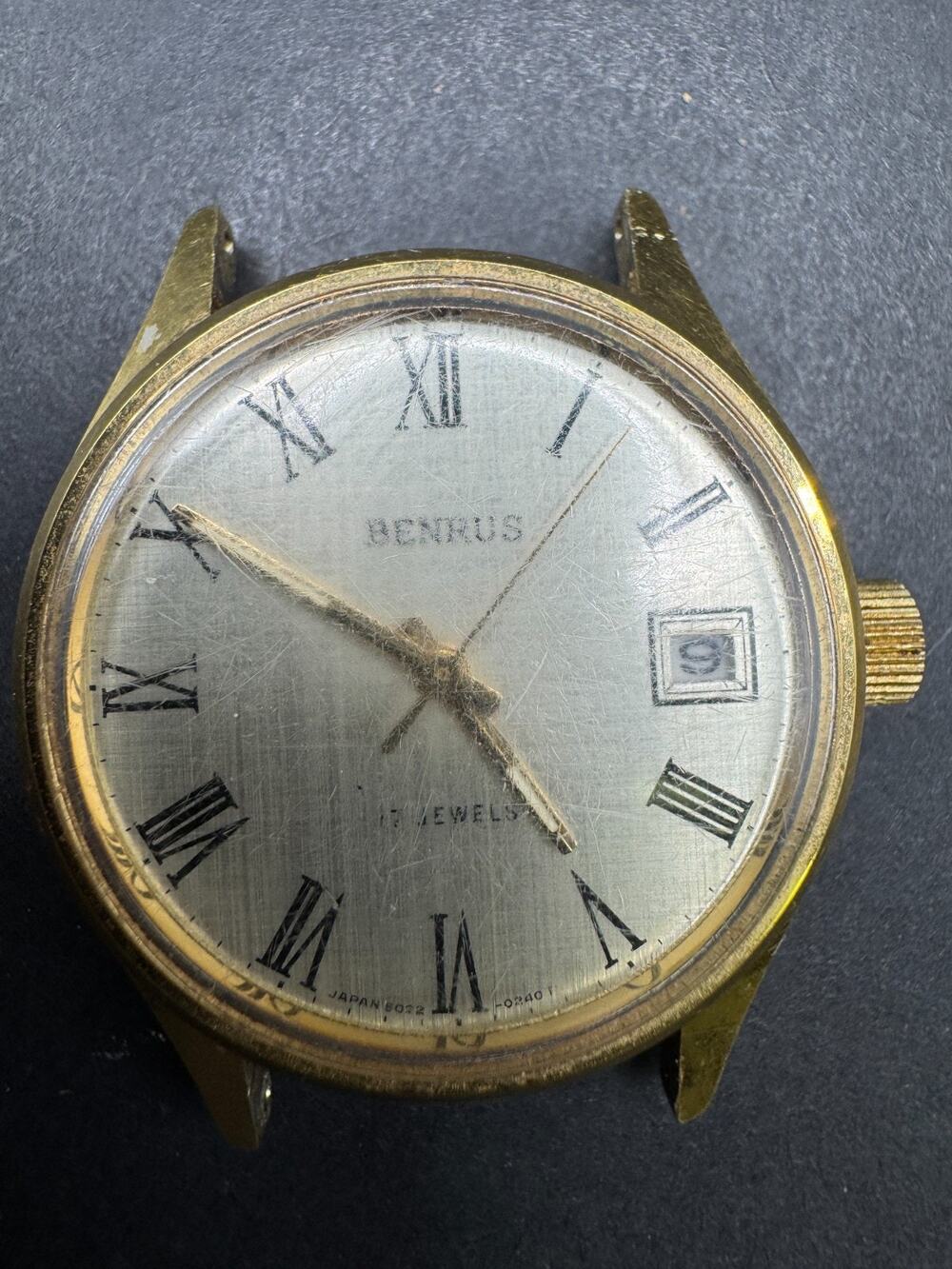Vintage BENRUS Men's Date Watch 17 Jewels Gold Tone Silver Dial 30mm No Band